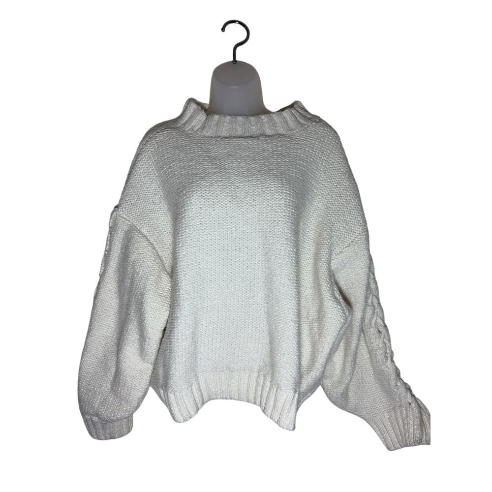 H&M chunky knit cropped sweater with braided details on the sleeves Sz XXL